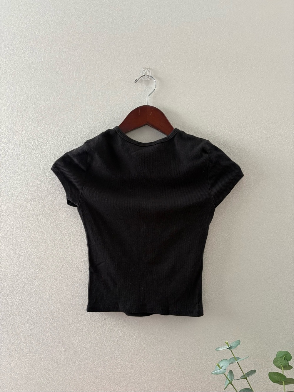 Reformation Muse Black Cropped Ribbed Tee - - Picture 4 of 6